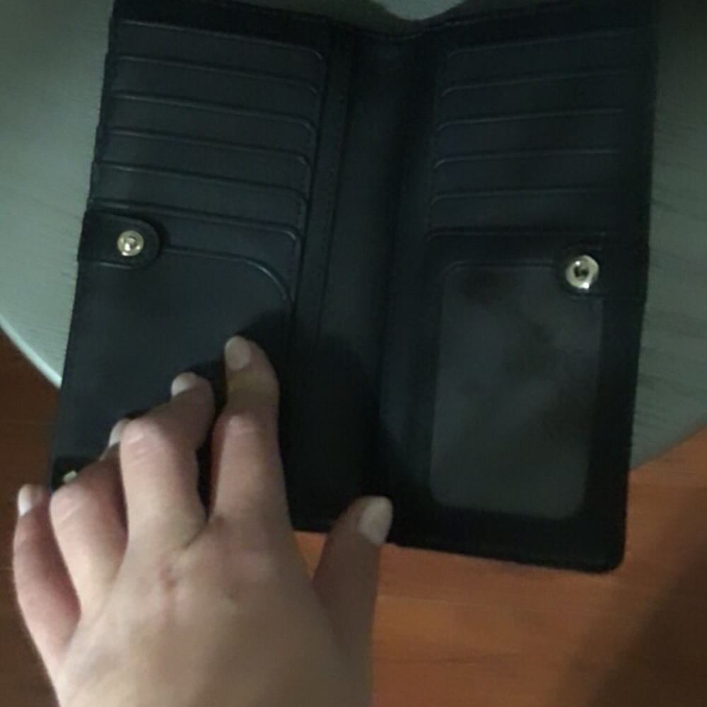 Kate Spade Purse - Picture 3 of 4